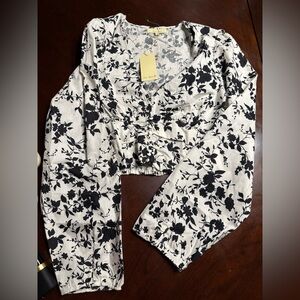 Love Notes Black and White Floral Crop Top